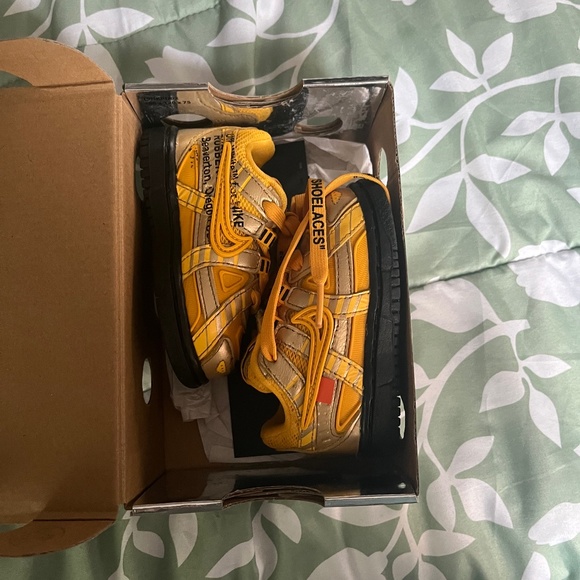 off white university gold rubber dunk